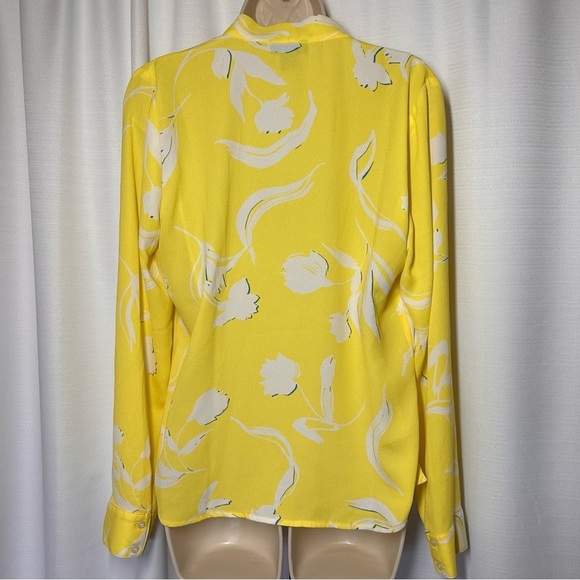 Halogen Yellow Floral Print Blouse V-Neck Button Front Long Sleeve Career Office - Picture 4 of 9